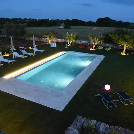别墅 Trulli Alma Viva Con Piscina *