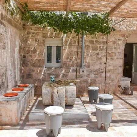 Trulli Alma Viva Con Piscina 奥斯图尼